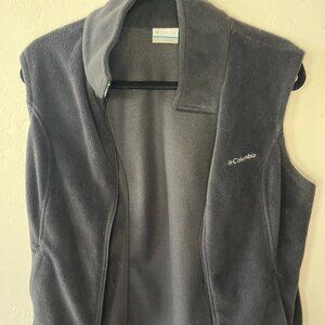 Women's Columbia Fleece Vest. Size Large. Worn Twice.